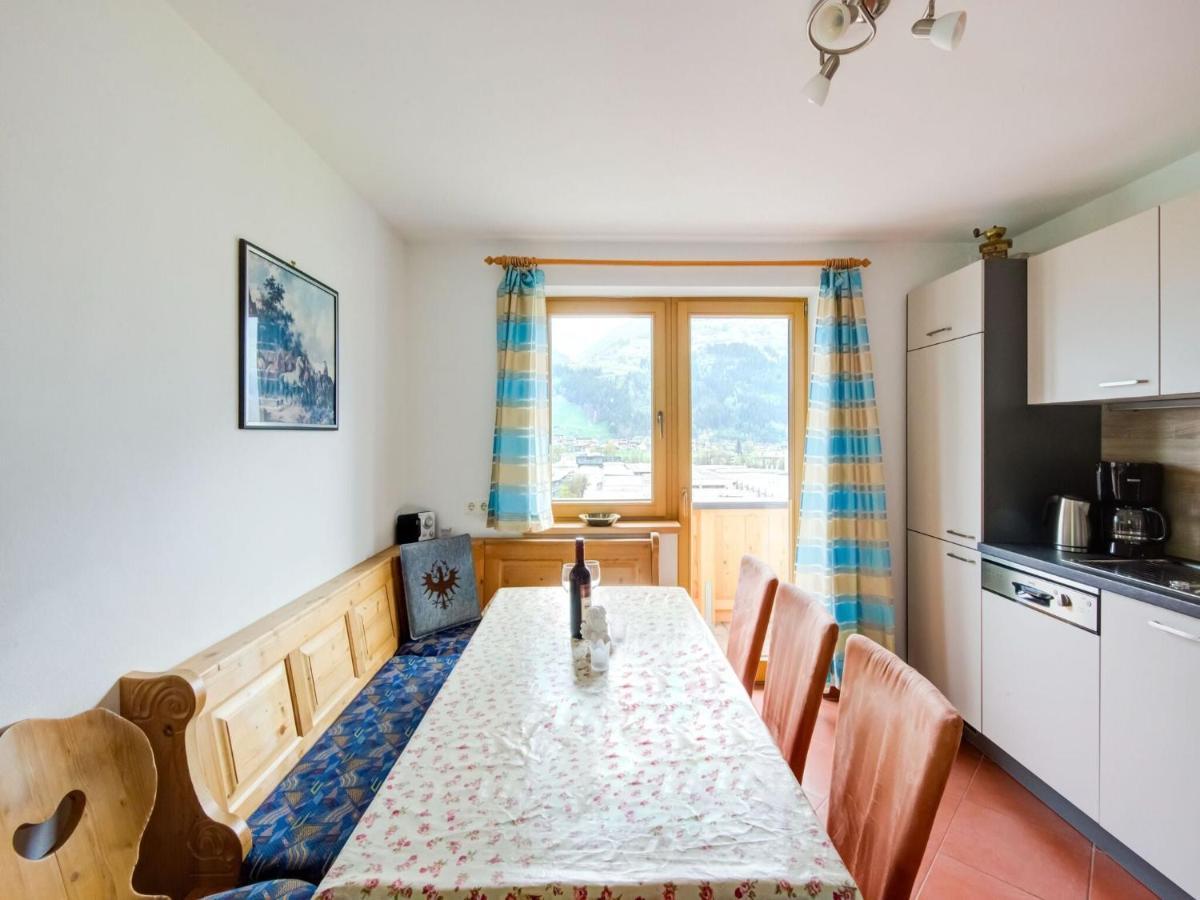 Scenic Apartment In Tirol With Garden Kaltenbach Eksteriør billede