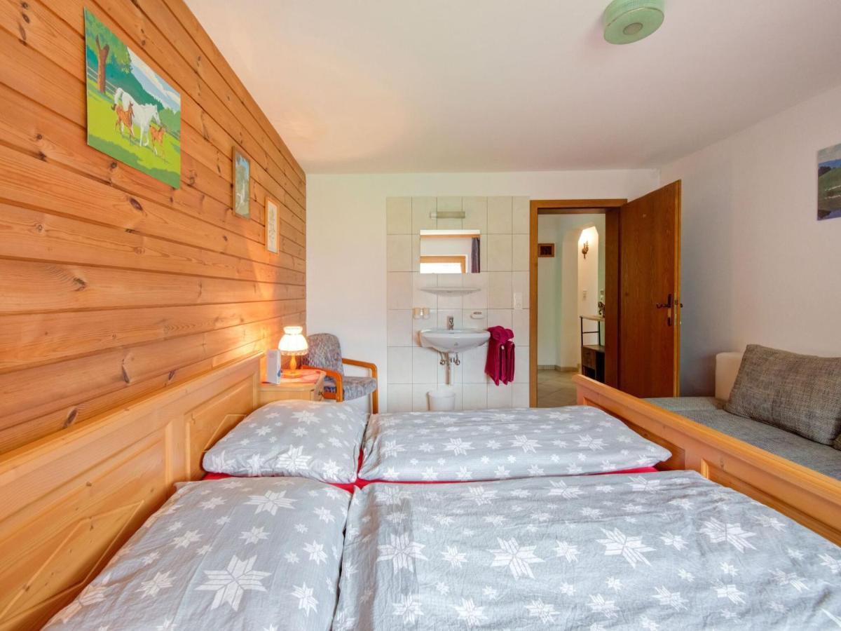 Scenic Apartment In Tirol With Garden Kaltenbach Eksteriør billede